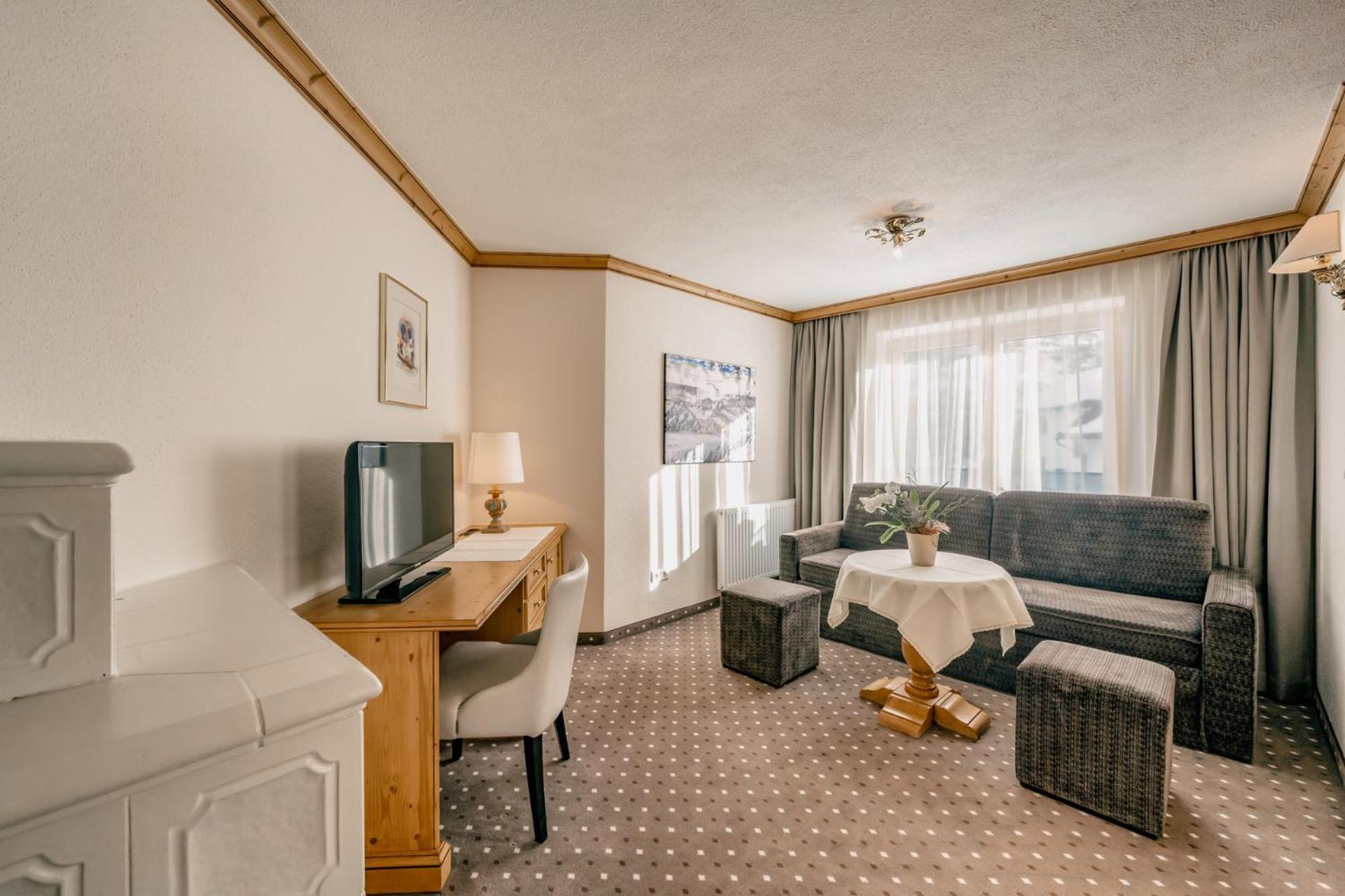 One-Bedroom Suite,1622877782:JPEG