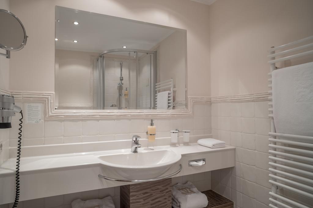 Standard Double Room,343330123:JPEG